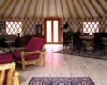 /album/fotogaleria-jurty-ve-svete/yurt-french-door-interior-jpg/